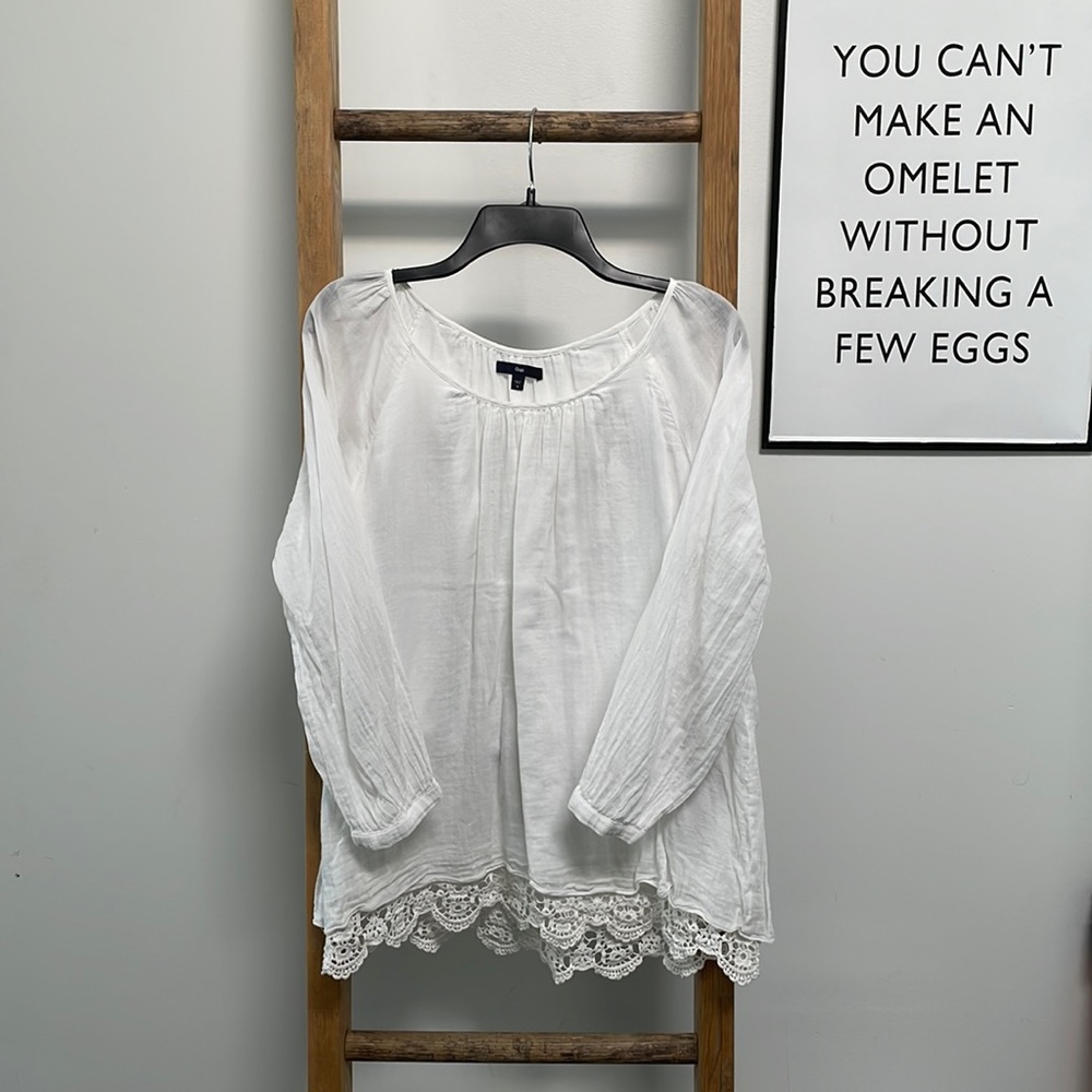 Pretty gap white shirt cover up with lace hem